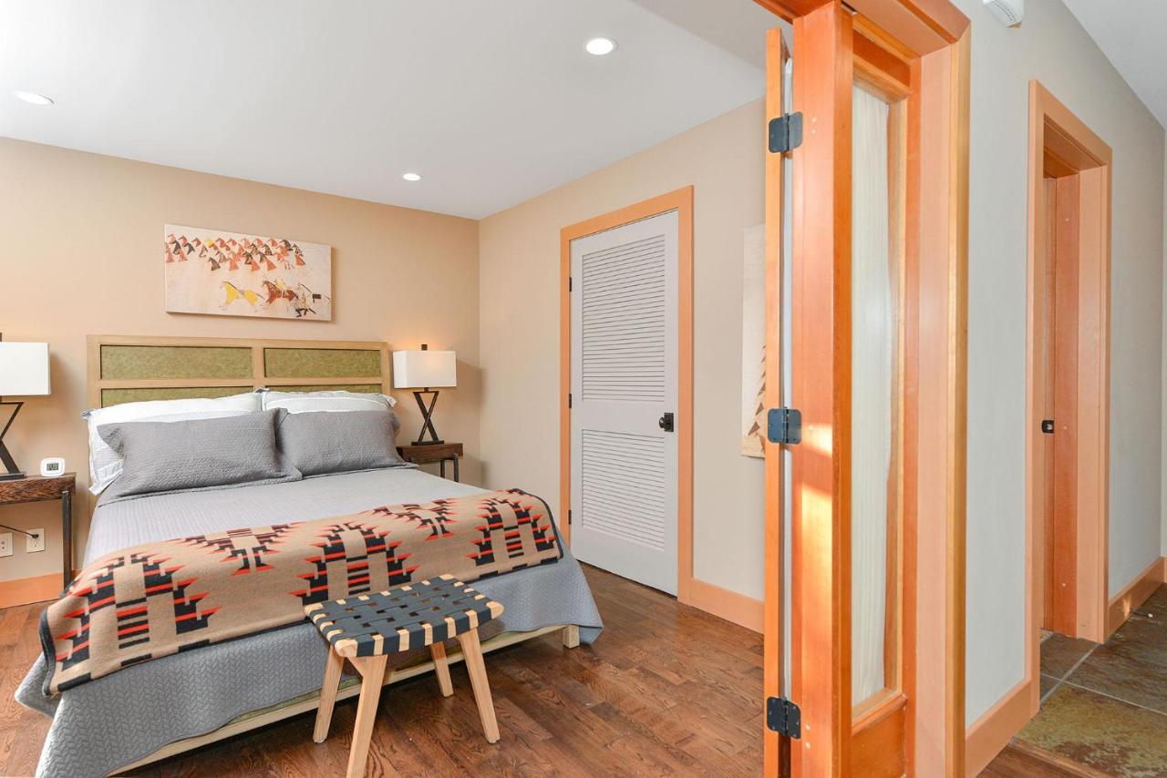 Salishan Chief Suite Cowichan Bay Exteriör bild